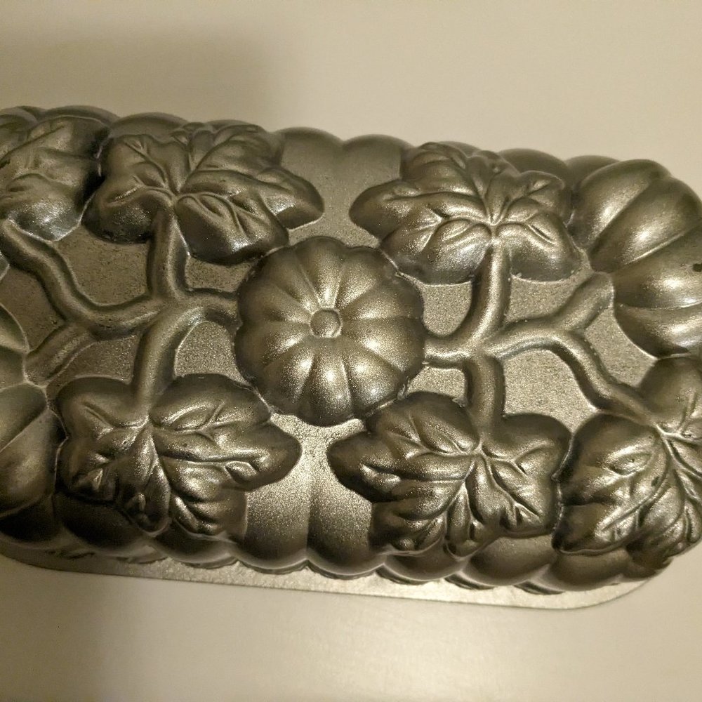 Nordic Ware pumpkin loaf pan